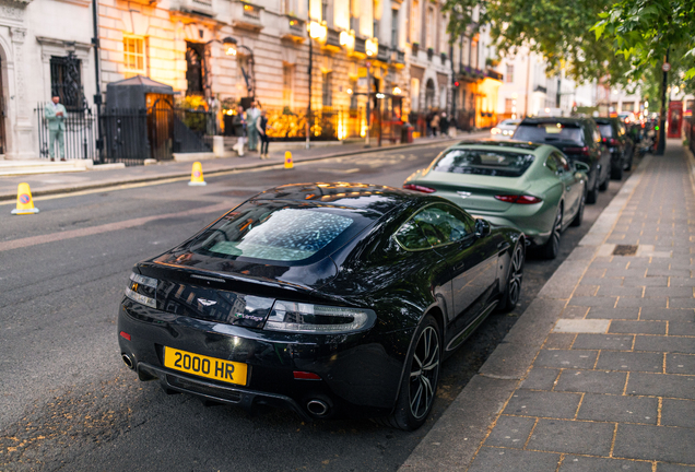 Aston Martin V8 Vantage N400