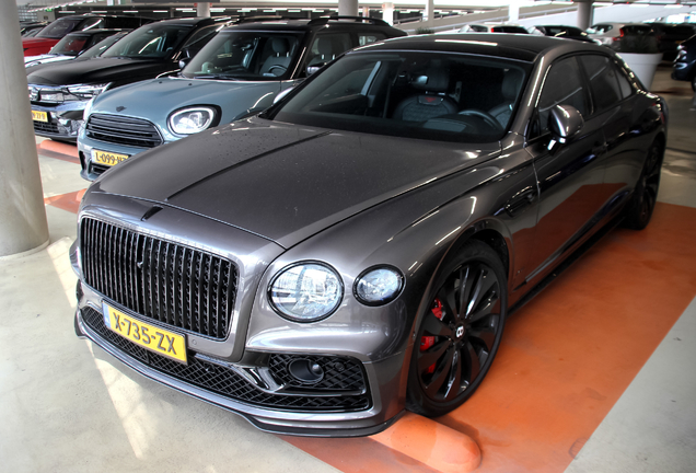 Bentley Flying Spur Hybrid Azure