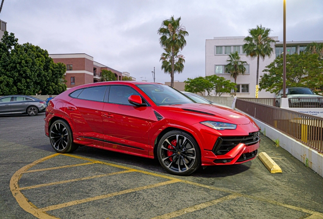 Lamborghini Urus S