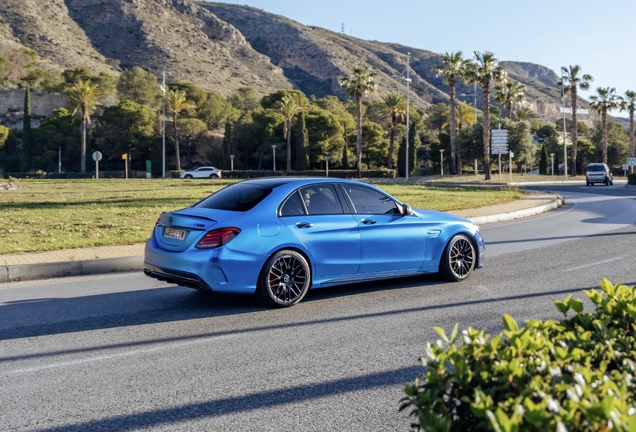 Mercedes-AMG C 63 S W205