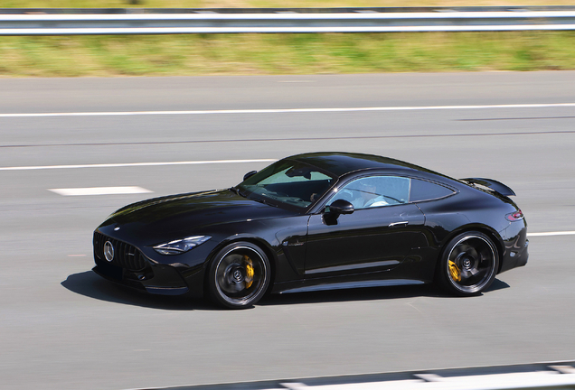 Mercedes-AMG GT 63 C192
