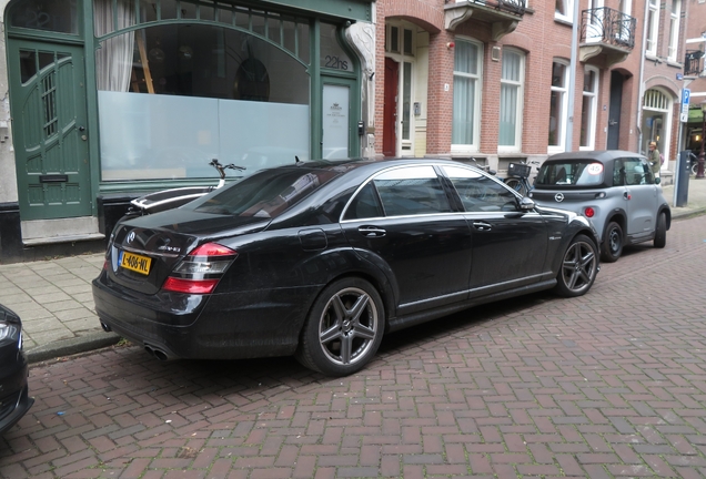 Mercedes-Benz S 65 AMG V221