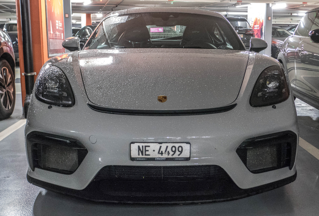 Porsche 718 Cayman GT4
