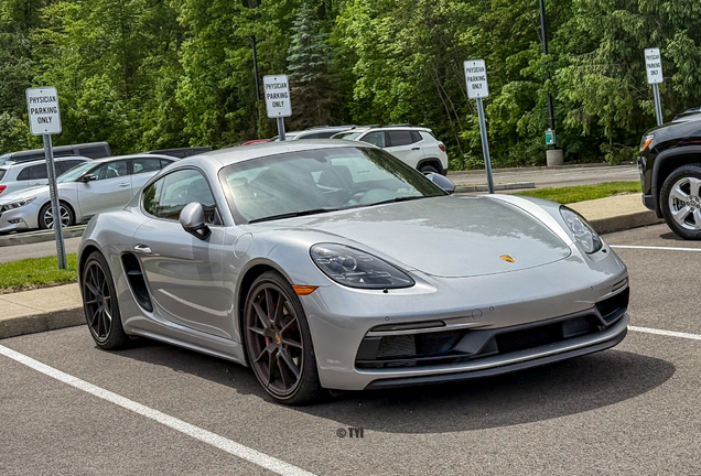 Porsche 718 Cayman GTS 4.0