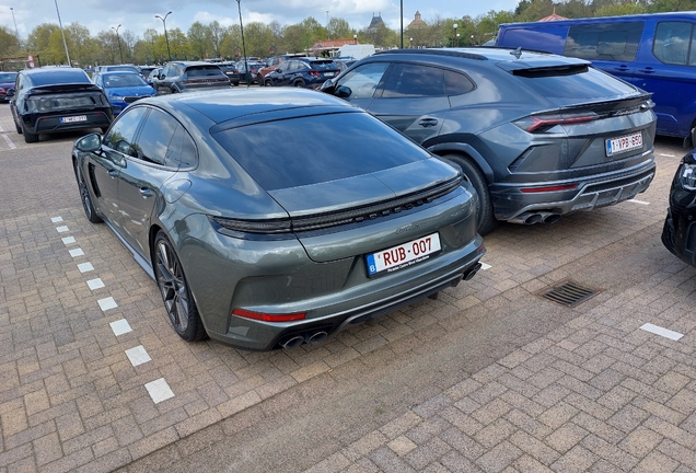 Porsche 972 Panamera Turbo S E-Hybrid