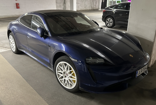 Porsche Taycan Turbo MkI