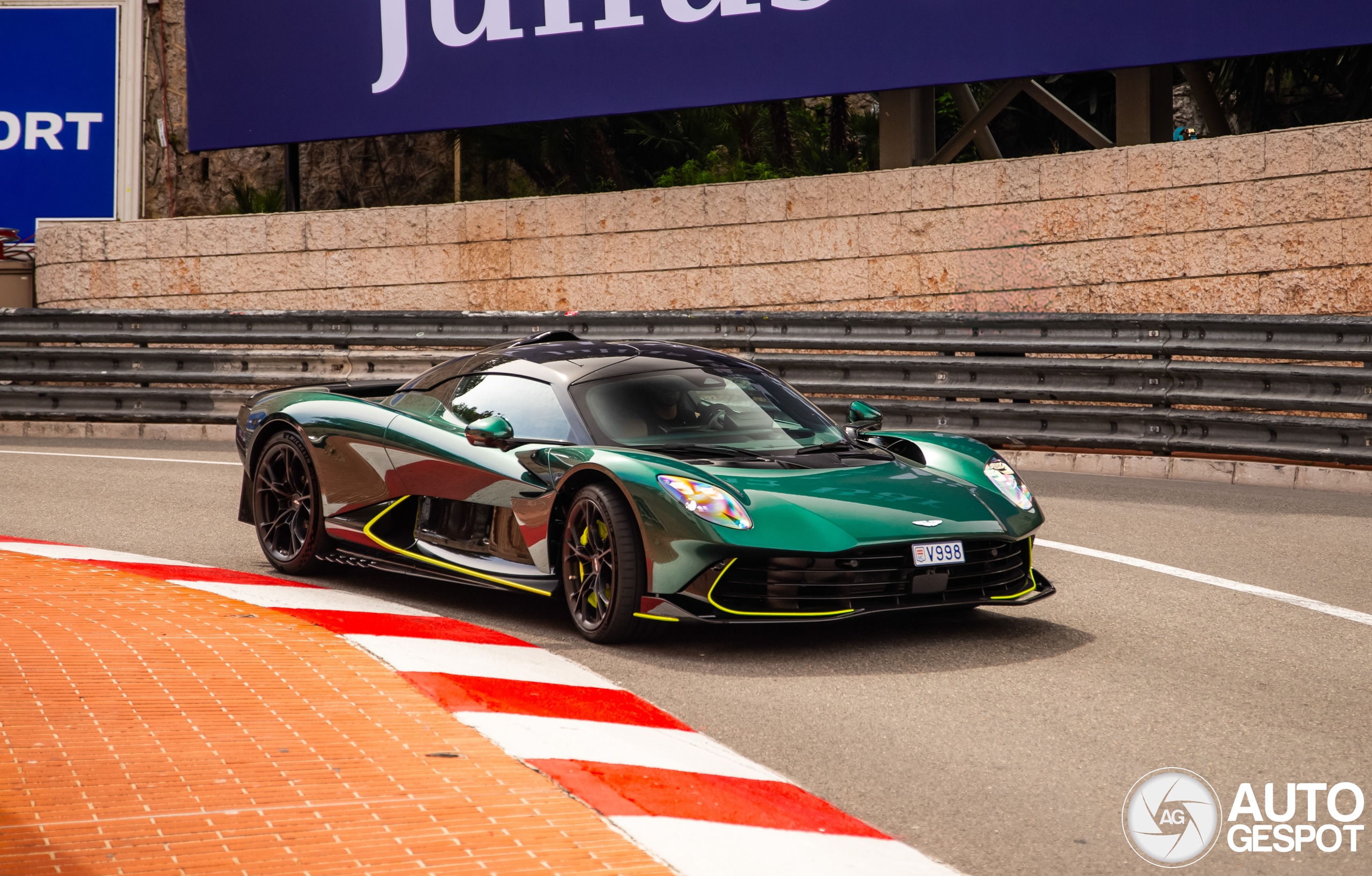 Aston Martin Valhalla