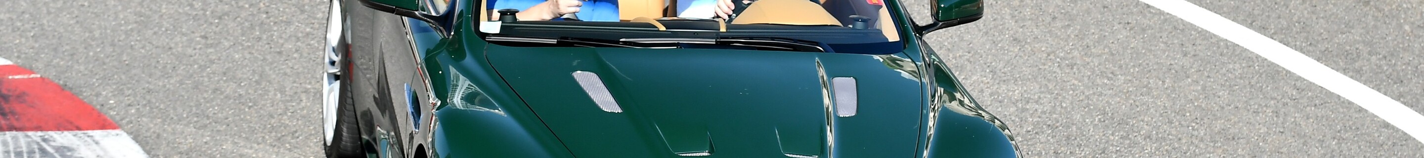 Aston Martin DBS Volante