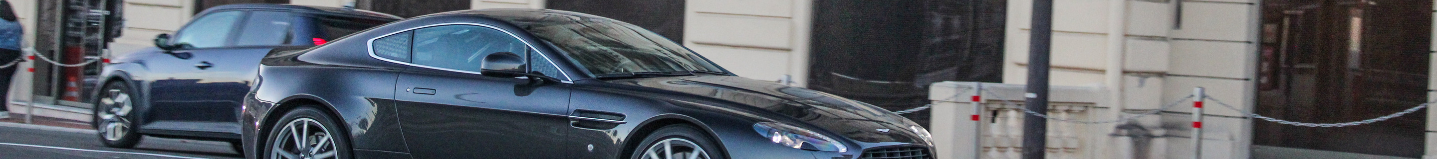 Aston Martin V8 Vantage