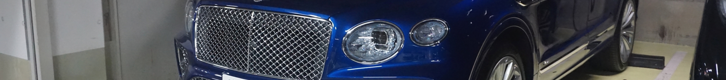 Bentley Bentayga Azure
