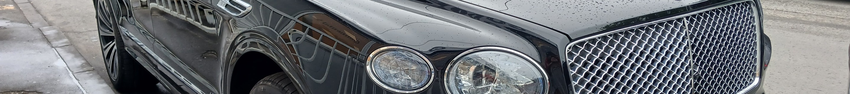 Bentley Bentayga V8 2021