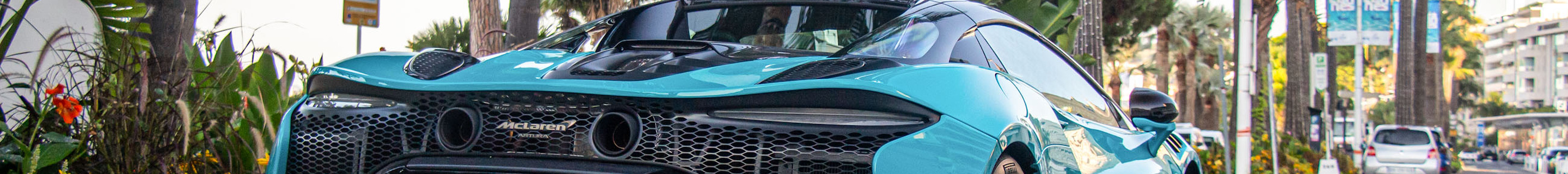 McLaren Artura Spider