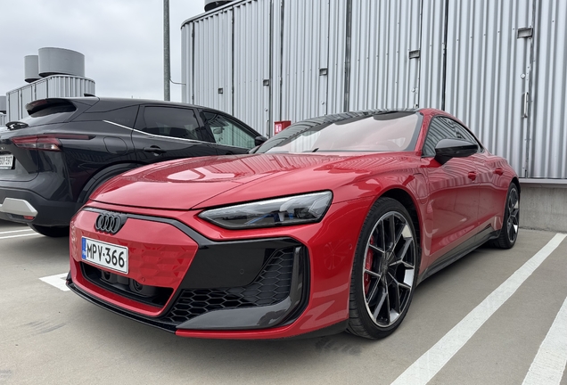 Audi RS E-Tron GT 2025