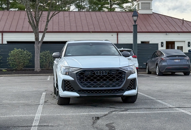Audi RS Q8 2024