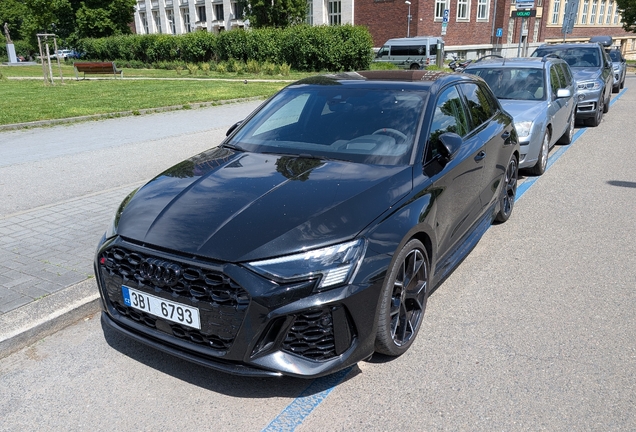 Audi RS3 Sportback 8Y