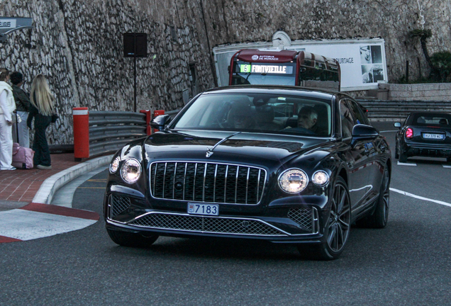 Bentley Flying Spur Azure 2025