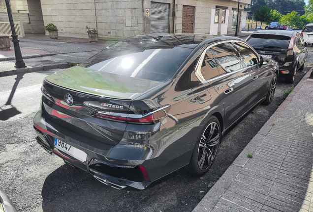 BMW M760e xDrive