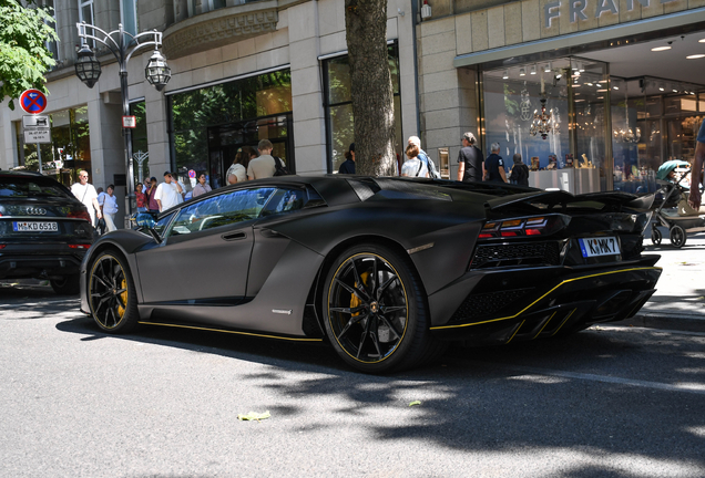 Lamborghini Aventador S LP740-4