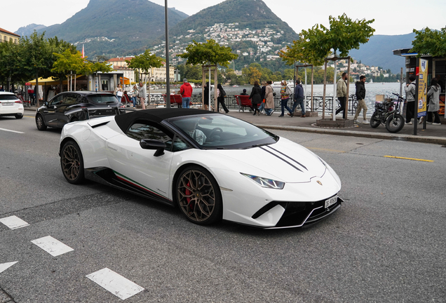Lamborghini Huracán LP640-4 Performante Spyder