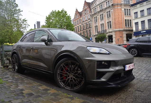 Porsche Macan EV Turbo