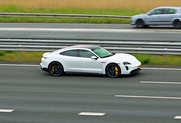 Porsche Taycan Turbo S MkI