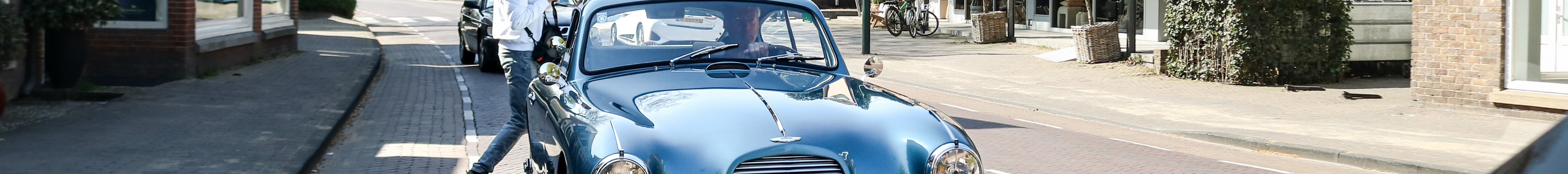 Aston Martin DB2/4 MKI