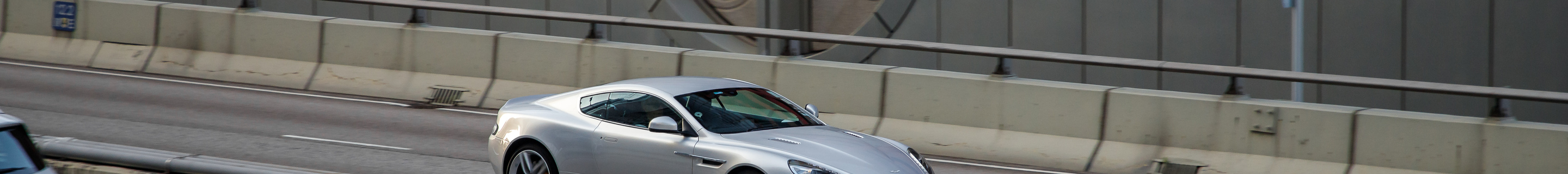 Aston Martin DB9 2013