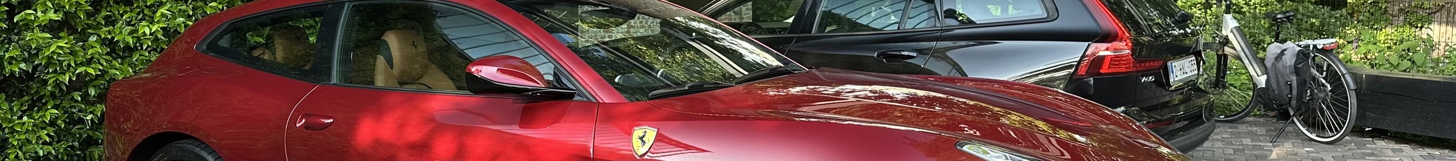 Ferrari GTC4Lusso T