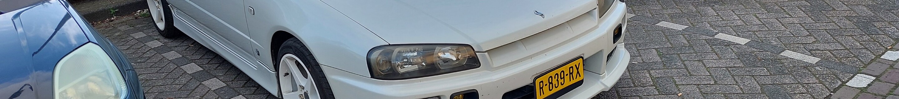 Nissan Skyline R34 Sedan