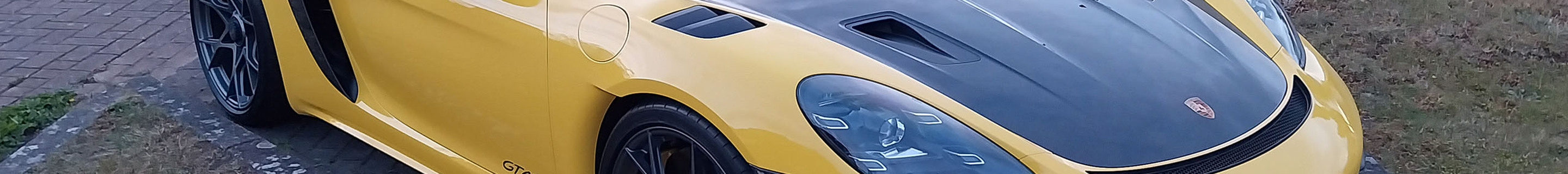 Porsche 718 Cayman GT4 RS Weissach Package