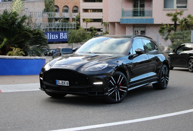 Aston Martin DBX S