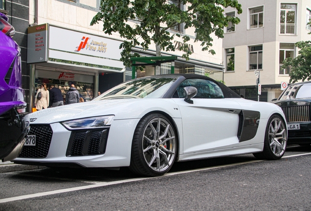 Audi R8 V10 Spyder 2016