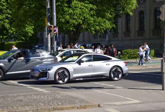 Audi RS E-Tron GT 2025