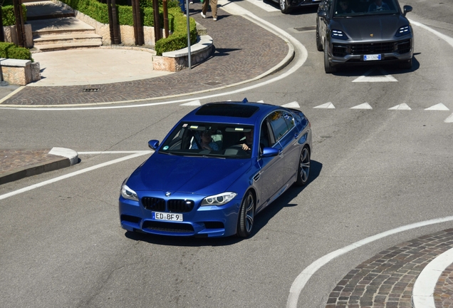 BMW M5 F10 2011