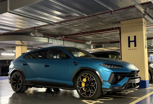 Lamborghini Urus Performante