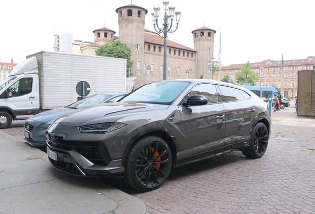 Lamborghini Urus S