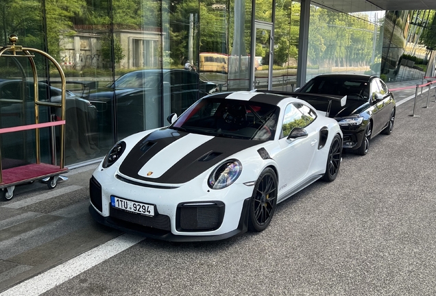 Porsche 991 GT2 RS Weissach Package