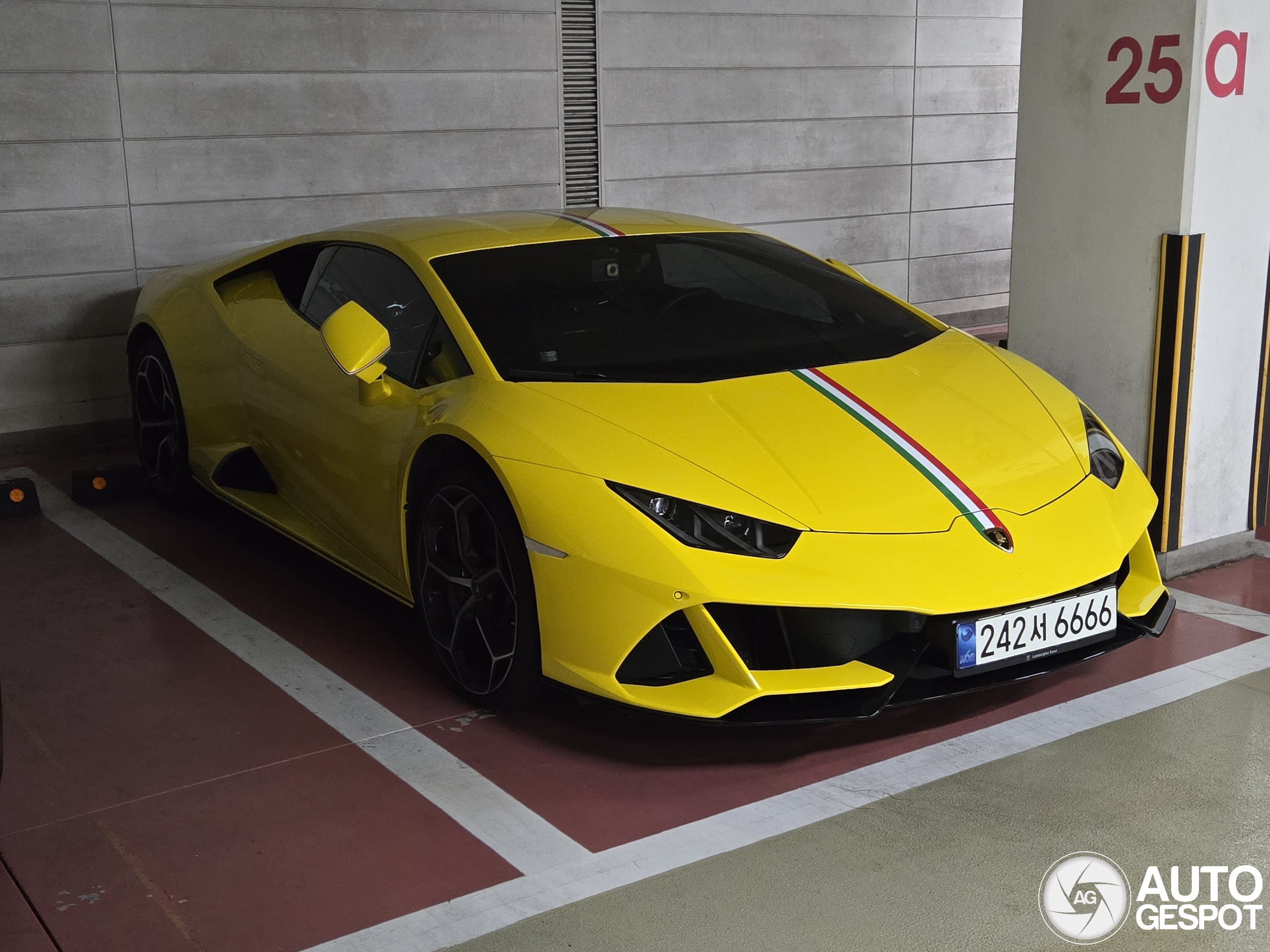 Lamborghini Huracán LP640-4 EVO