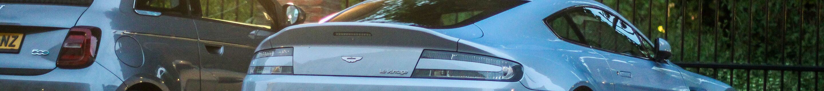 Aston Martin V12 Vantage