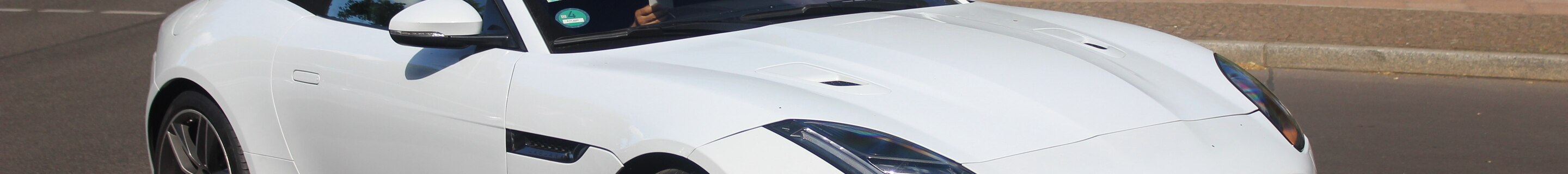 Jaguar F-TYPE R Convertible 2017
