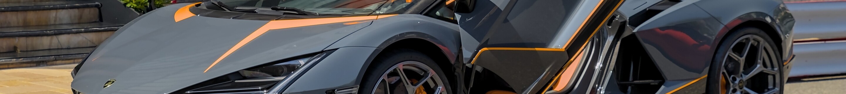 Lamborghini Revuelto