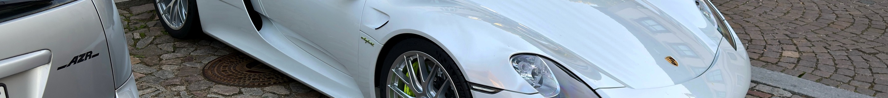 Porsche 918 Spyder Weissach Package