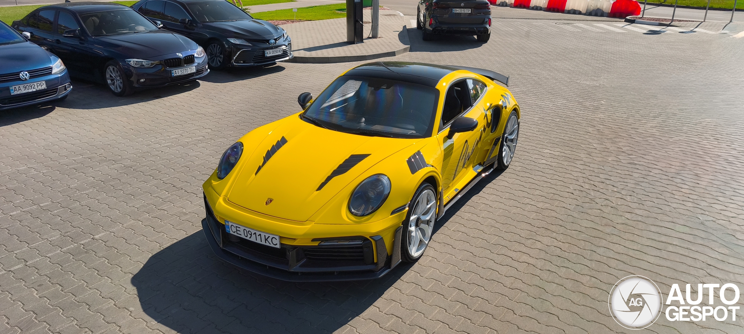 Porsche 992 Turbo S MkI Phantom Carbon