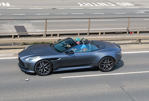 Aston Martin DB12 Volante