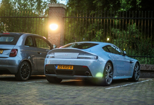 Aston Martin V12 Vantage