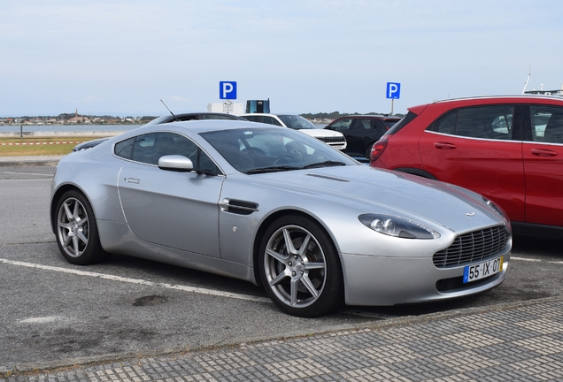 Aston Martin V8 Vantage