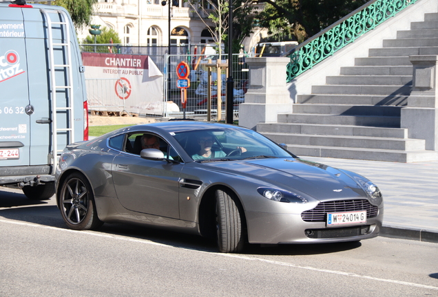 Aston Martin V8 Vantage