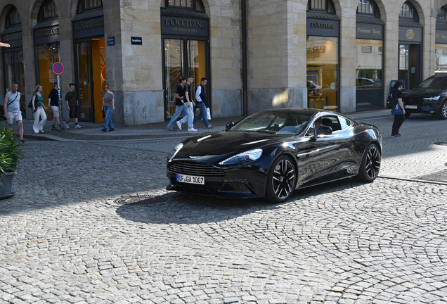 Aston Martin Vanquish 2013