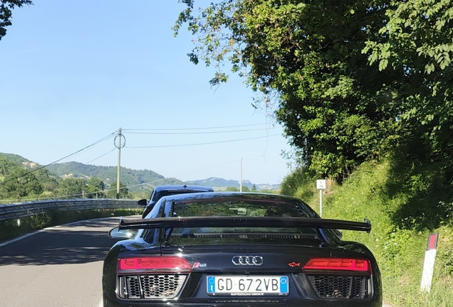 Audi R8 V10 Plus 2015