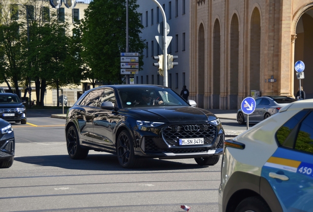 Audi RS Q8 2024